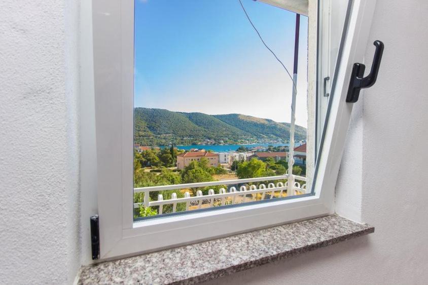 Apartman Belakusic 1 Grebastica Ngoại thất bức ảnh