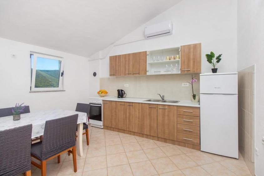 Apartman Belakusic 1 Grebastica Ngoại thất bức ảnh