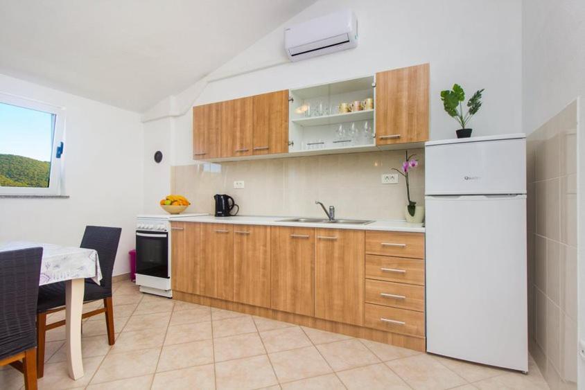 Apartman Belakusic 1 Grebastica Ngoại thất bức ảnh