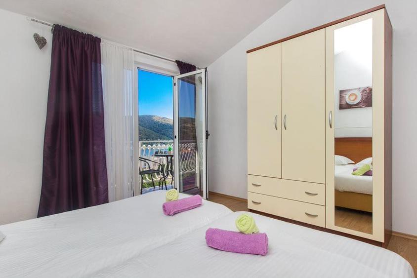 Apartman Belakusic 1 Grebastica Ngoại thất bức ảnh